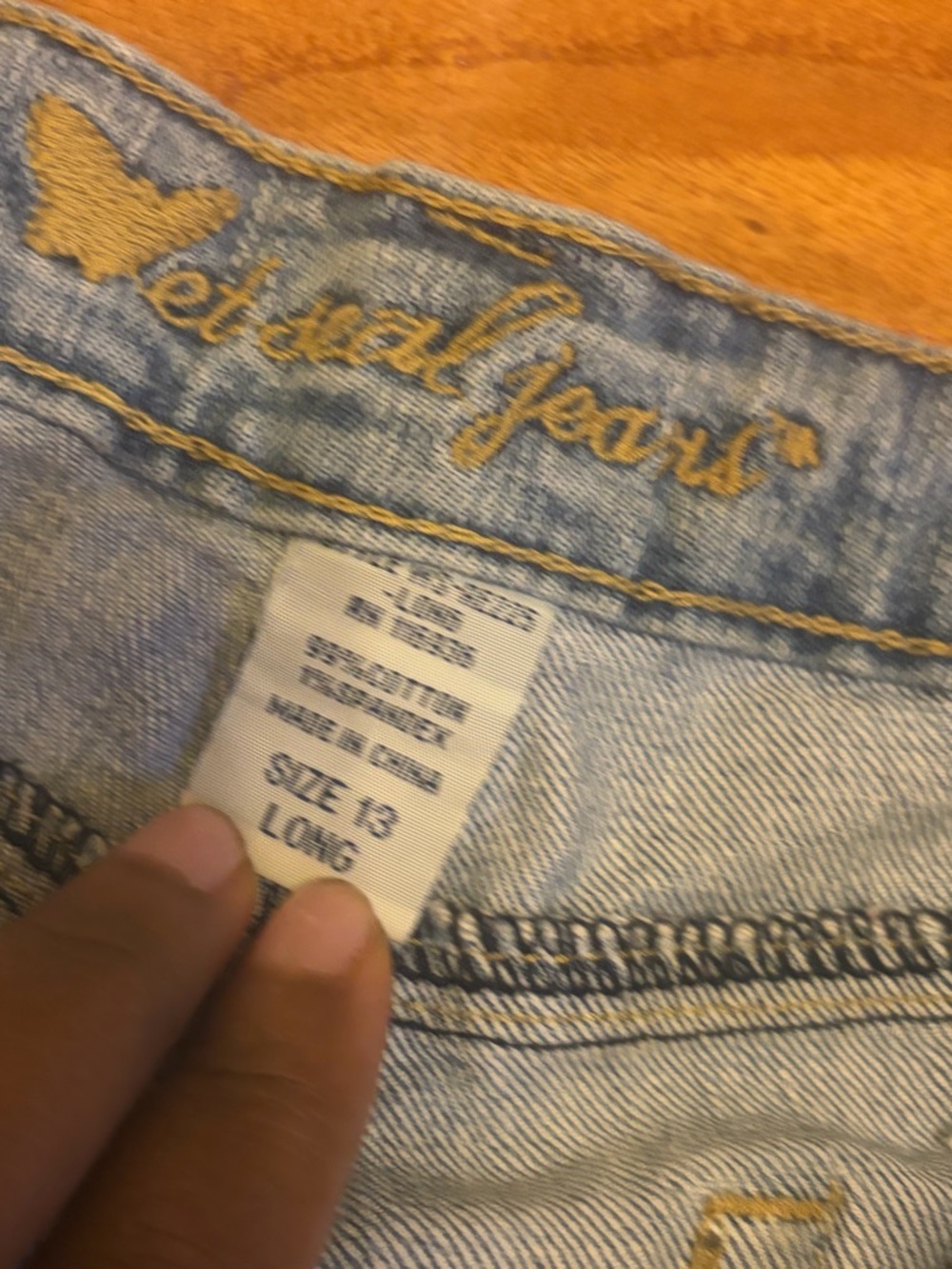 DISTRESSED SHORTS - Picture 2 of 3